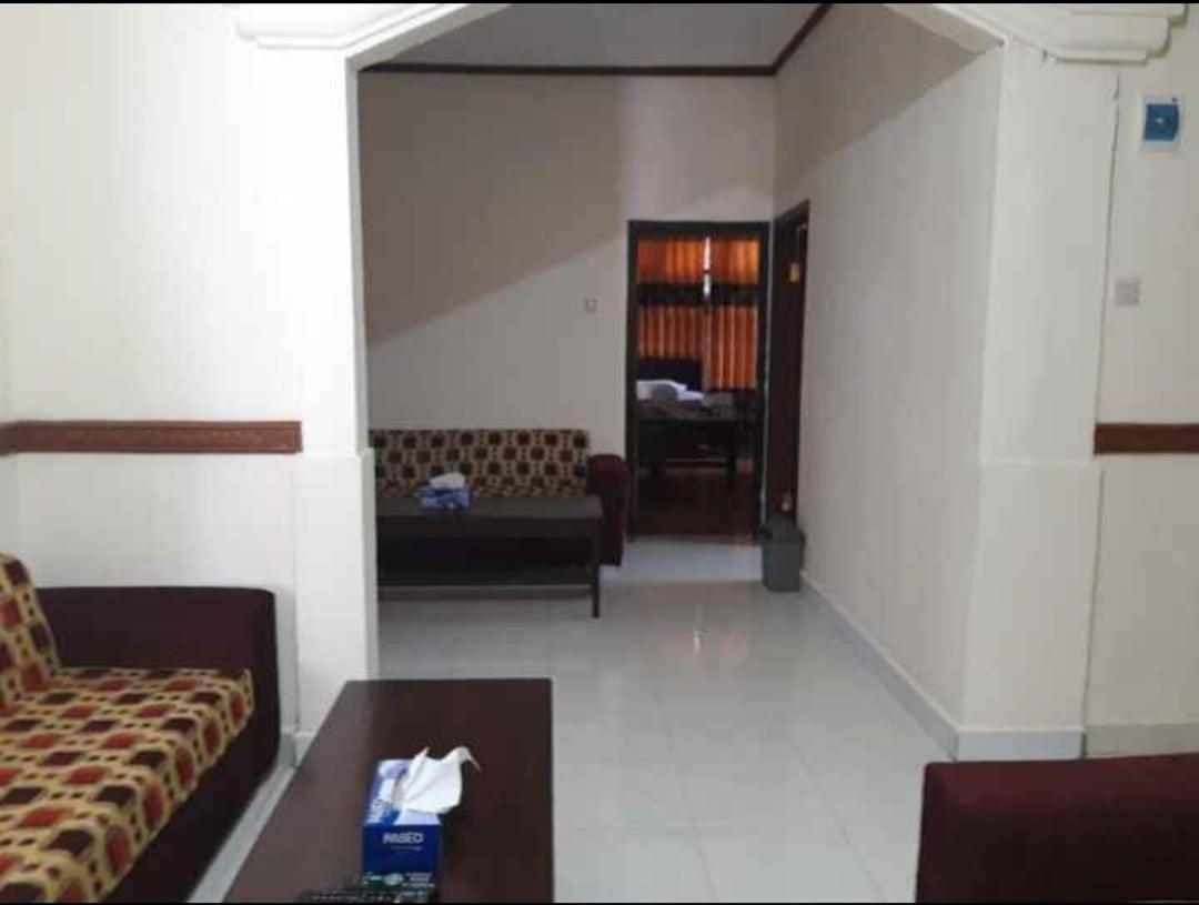 Mawar Bed And Breakfast Bajawa Exteriör bild