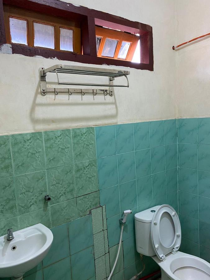 Mawar Bed And Breakfast Bajawa Exteriör bild